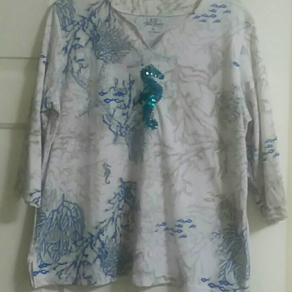Beach motif ladies top